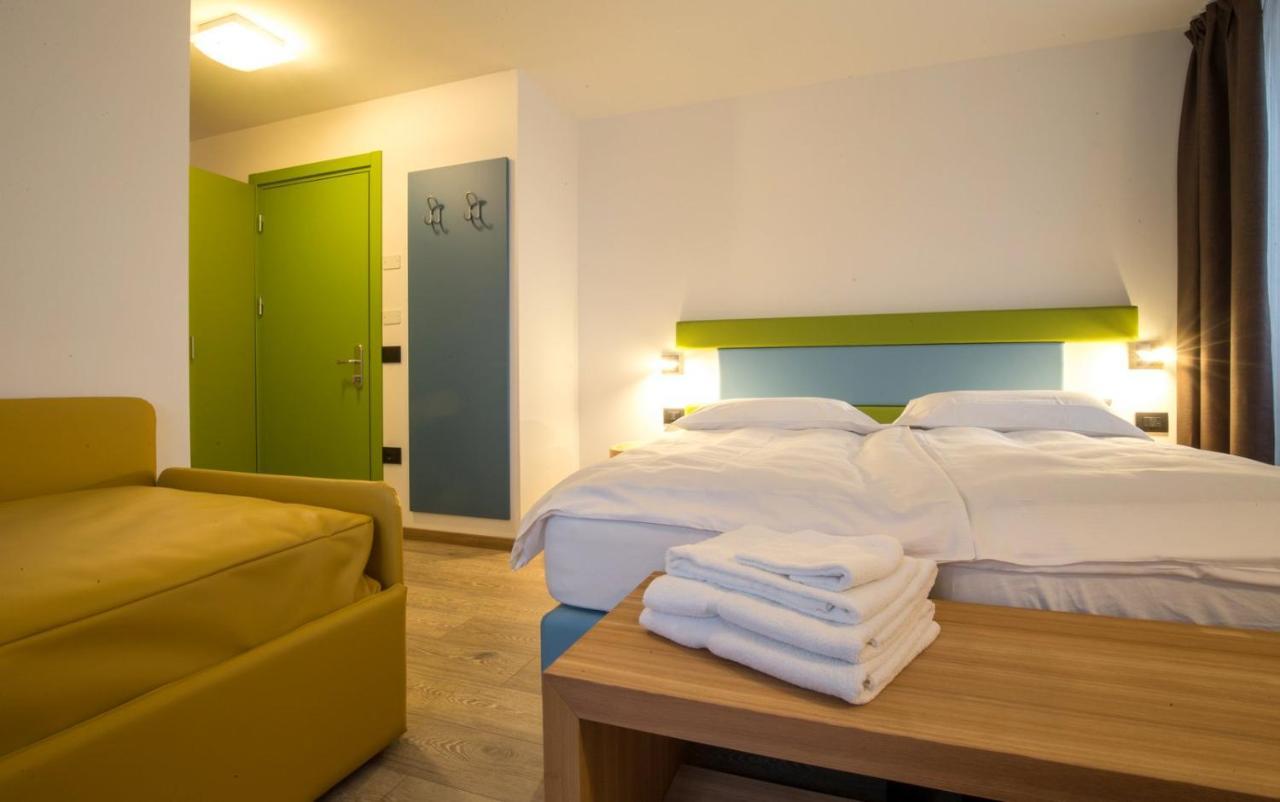 Alpencolor Hotel Tonale Passo del Tonale Exterior photo